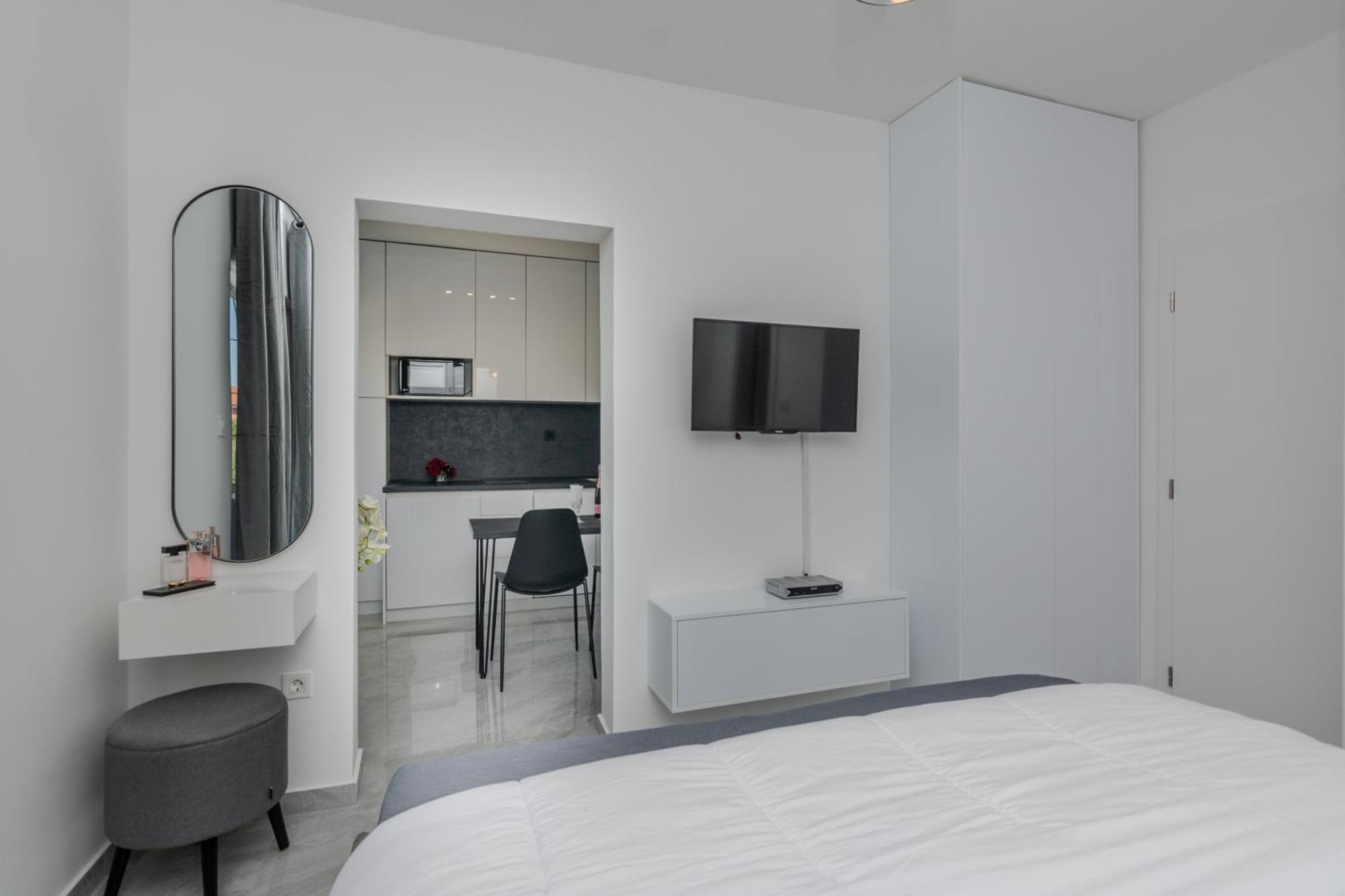 Apartments Andelka บาร์บินเย ภายนอก รูปภาพ