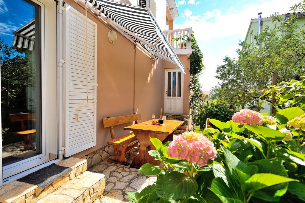 Apartments Andelka บาร์บินเย ภายนอก รูปภาพ