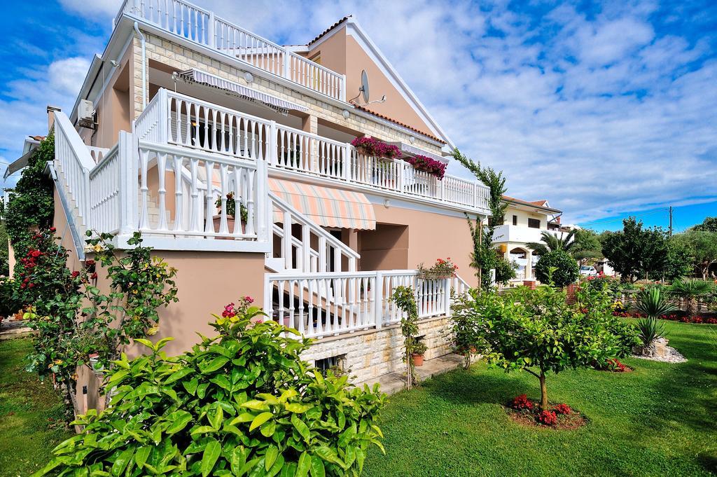 Apartments Andelka บาร์บินเย ภายนอก รูปภาพ