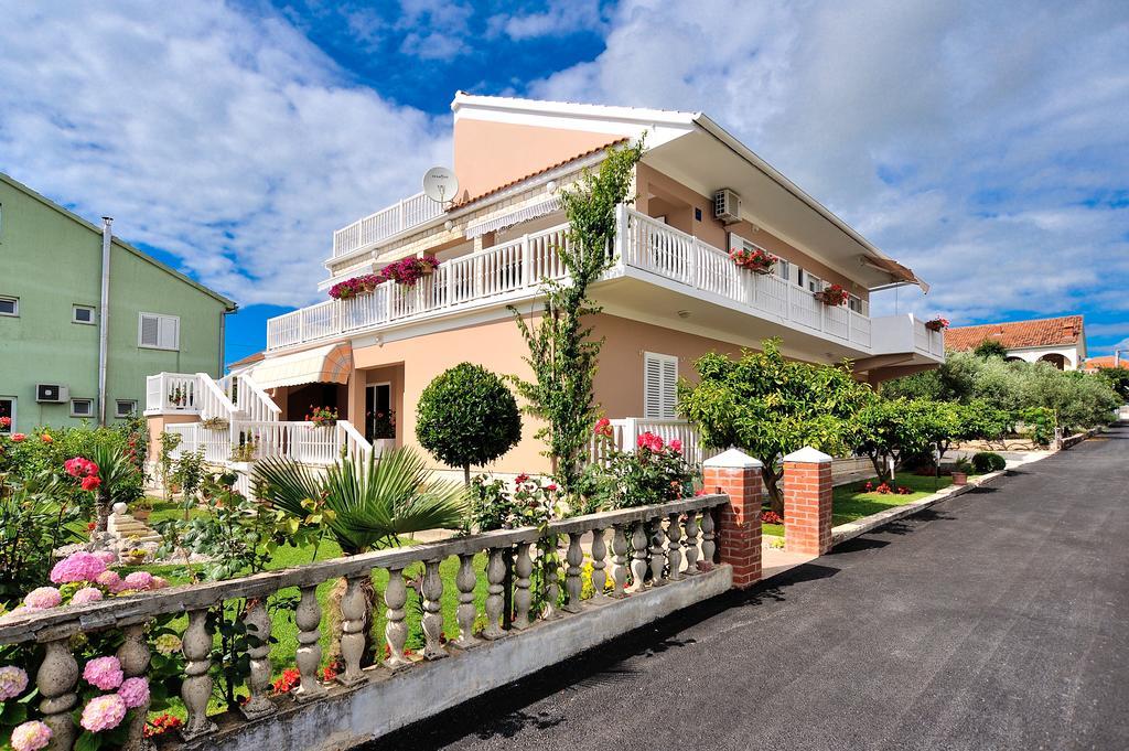 Apartments Andelka บาร์บินเย ภายนอก รูปภาพ
