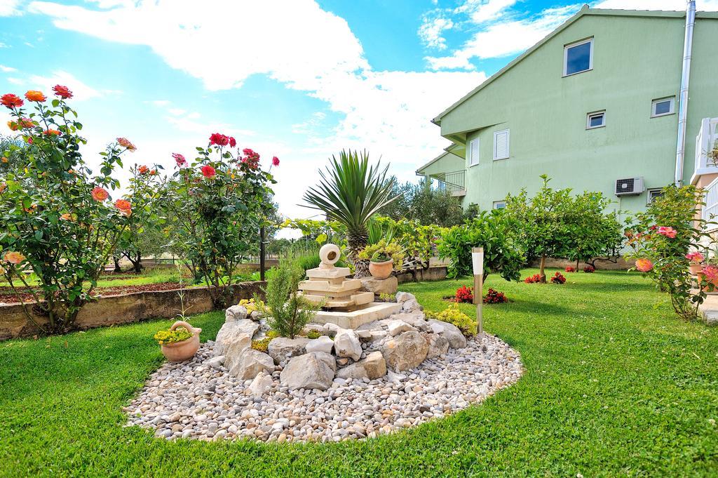 Apartments Andelka บาร์บินเย ภายนอก รูปภาพ